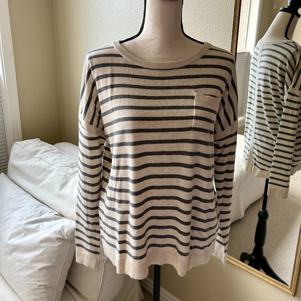 Caslon Women's Hi-Lo Sweater Size Medium